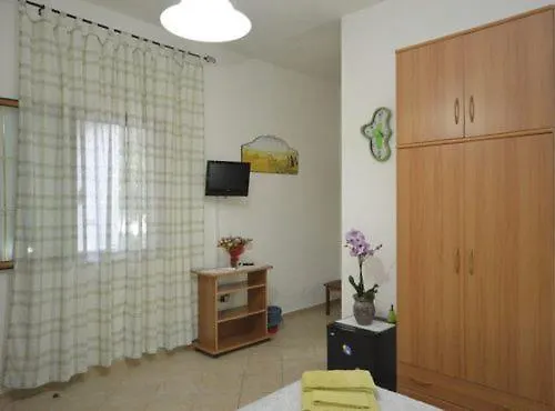 קסטלוצו B&B Poliglotta 0*,  איטליה